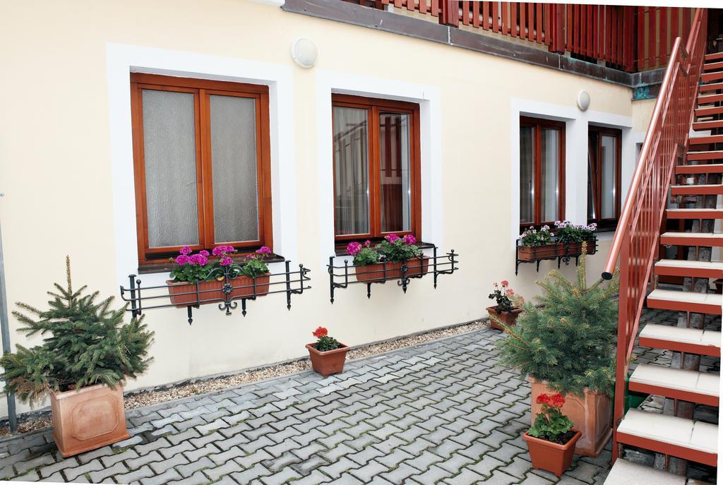 Hotel Pelikan Třeboň Exteriör bild